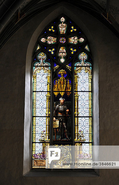 Innenaufnahme  Kirchenfenster  Seitenfenster im Hauptschiff  Evangelische Stadtkirche  Ravensburg  Baden-Württemberg  Deutschland  Europa