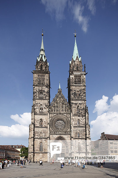 Lorenzkirche  Kirche St. Lorenz  Nürnberg  Mittelfranken  Franken  Bayern  Deutschland  Europa
