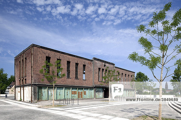 Schalthaus des ehemaligen Hüttenwerks Schalker Verein  Expressionismus  Gelsenkirchen  Ruhrgebiet  Nordrhein-Westfalen  Deutschland  Europa