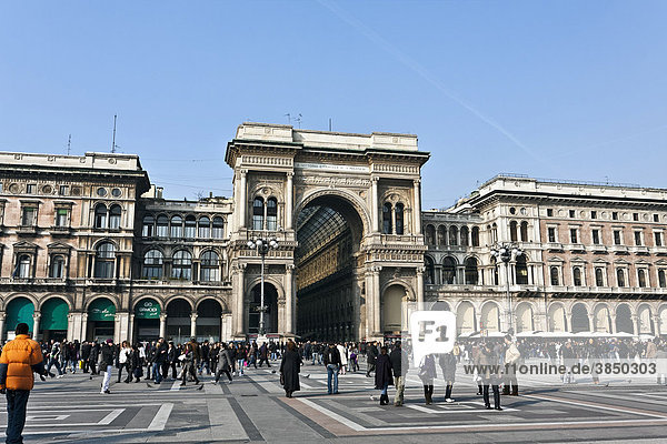 Vittorio Emanuele II gallery  1865  architect Giuseppe Mengoni  Piazza del Duomo square  Milan  Lombardy  Italy  Europe