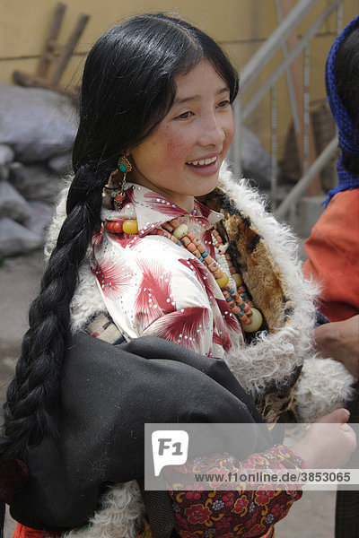 Tibetan girl  Langmusi  Sichuan  China  Asia