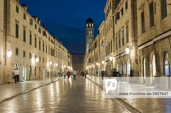 Placa  Stradun at dusk  old town  Dubrovnik  Dubrovnik County  Croatia  Europe