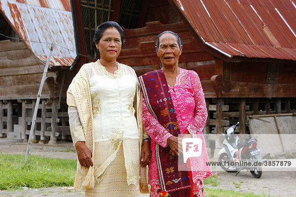 Batak-Frau  Batak Kultur  Insel Samosir  Tobasee  Batak Region  Sumatra  Indonesien  Asien