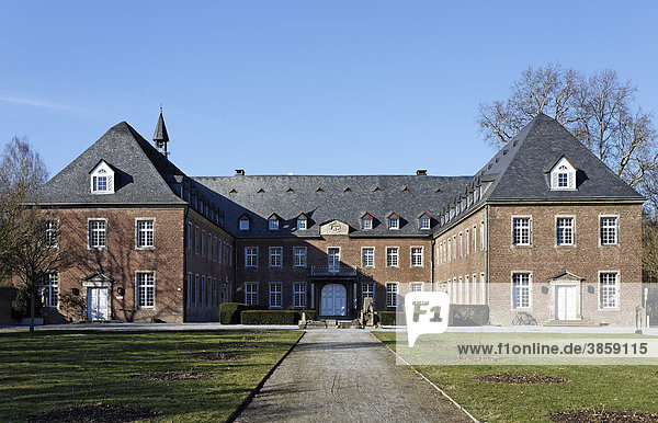 Kloster Langwaden  Grevenbroich  Niederrhein  Nordrhein-Westfalen  Deutschland  Europa