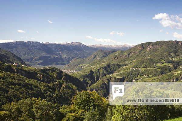 Aussicht über das Tierser Tal in Richtung Ortlergruppe  Dolomiten  Trentino-Südtirol  Italien  Europa