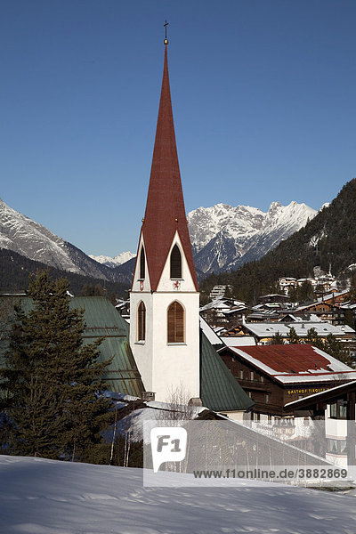 St. Oswald Pfarrkirche  Seefeld  Tirol  Österreich  Europa