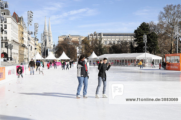 15 Jahre Eistraum  Eislaufbahn am Neuen Rathaus  Wien  Österreich  Europa