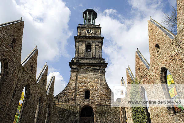 Die Aegidienkirche  ein Mahnmal für den Frieden  Hannover  Niedersachsen  Deutschland  Europa