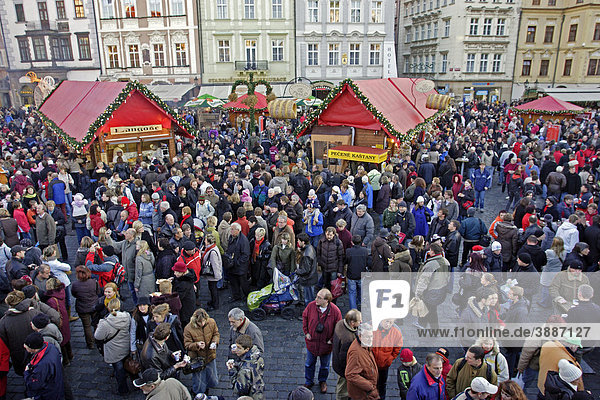 Weihnachtsmarkt  Altstädter Ring  Prag  Tschechische Republik  Europa