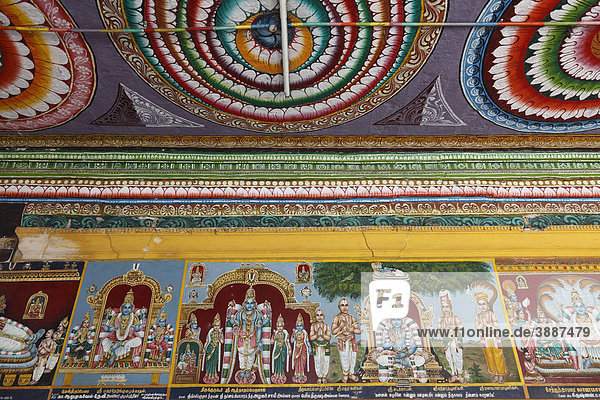 Wandmalereien im Srivilliputhur Andal Tempel  Srivilliputtur  Tamil Nadu  Tamilnadu  Südindien  Indien  Asien