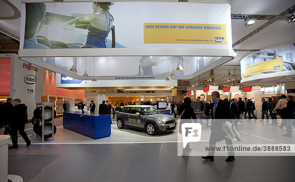 Messestand der Firma SAP Internationale Computermesse CEBIT Hannover Niedersachsen Deutschland Europa