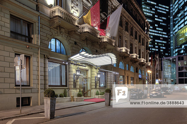 Das Luxushotel Steigenberger Frankfurter Hof  Kaiserstraße  hinten die Commerzbank  Frankfurt  Hessen  Deutschland  Europa