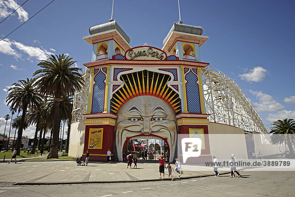 Eingang zum Vergnügungspark Luna Park in St. Kilda  Melbourne  Victoria  Australien