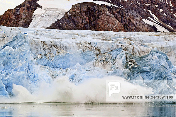 Kalbender Gletscher  14. Juli-Gletscher  Svalbard  Spitzbergen  Norwegen