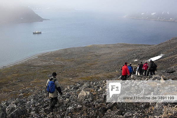 Fjord  Wanderer  Svalbard  Spitzbergen  Norwegen