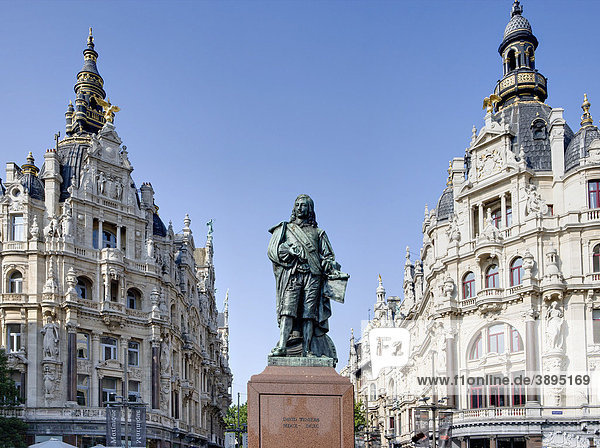 Statue  David Teniers der Jüngere  Jugendstil-Häuser  Leysstraat  Antwerpen  Flandern  Belgien  Europa