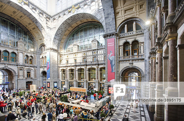 Hauptbahnhof Antwerpen-Centraal  Antwerpen  Flandern  Belgien  Europa