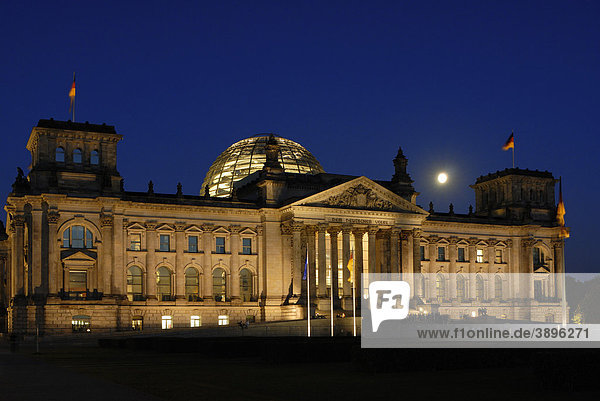 Reichstag parliament with dome by Sir Norman Foster  Platz der Republik square  Regierungsviertel Government District  Berlin  Germany  Europe