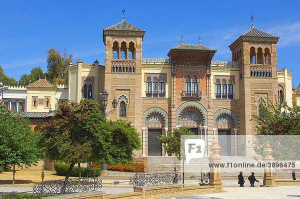Museum für Volkskunst und Brauchtum MudÈjar-Pavillon im Maria Luisa Park Sevilla Andalusien Spanien Europa