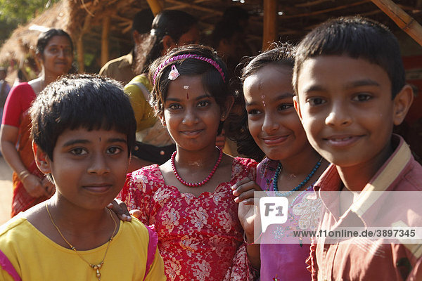 Kinder  Trivandrum  Thiruvananthapuram  Kerala  Südindien  Indien  Asien