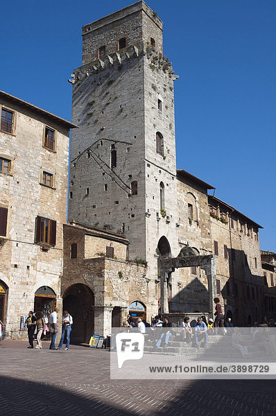 Dynasty towers  San Gimignano  Tuscany  Italy  Europe