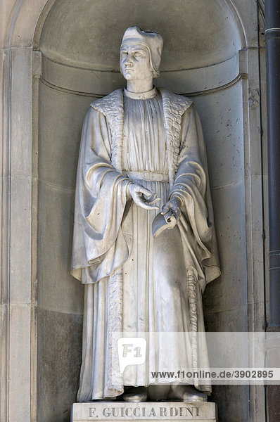 Statue Francesco Guicciardini  Uffizien  Galleria degli Uffici  Florenz  Toskana  Italien  Europa