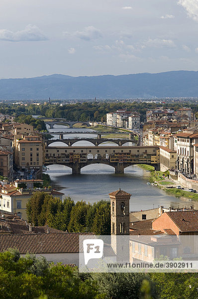 City view with the Ponte Vecchio bridge and Arno river  view from Mount all Croci  Florence  Tuscany  Italy  Europe