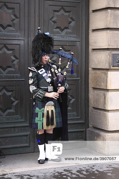 Piper Edinburgh Scotland United Kingdom Europe