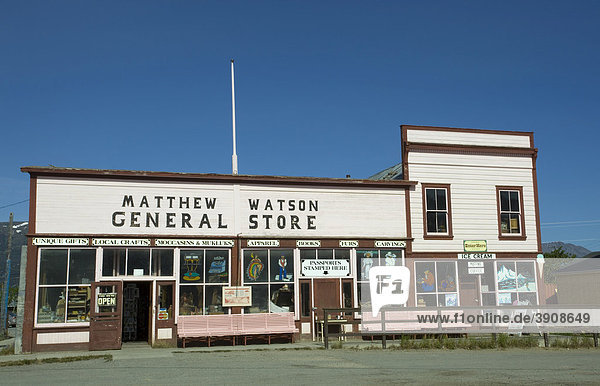 Historischer Matthew & Watson General Store Laden  Carcross  Klondike Goldrausch  Chilkoot Trail Wanderweg  Chilkoot Pass  Yukon Territory  Kanada