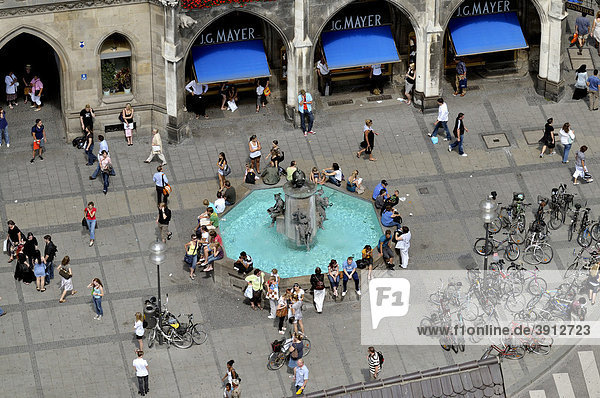 Fish Fountain  Marienplatz square  seen from Alten Peter  St. Peter's Church  Munich  Bavaria  Germany  Europe