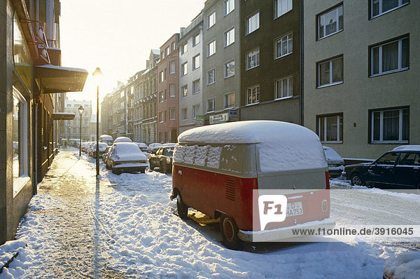 Verschneites Düsseldorf in den 1980ern  Nordrhein-Westfalen  Deutschland  Europa