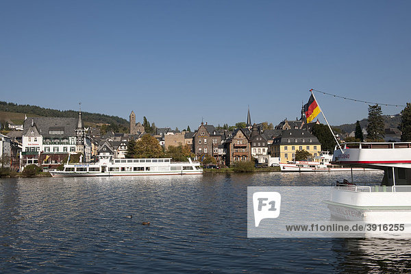 Traben district of Traben-Trarbach  passenger ships on the Mosel River  Rhineland-Palatinate  Germany  Europe