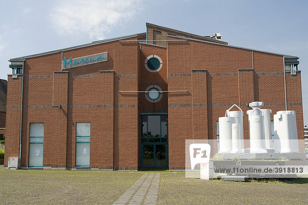 Museum im Innenhafen Duisburg  Route der Industriekultur  Ruhrgebiet  Nordrhein-Westfalen  Deutschland  Europa