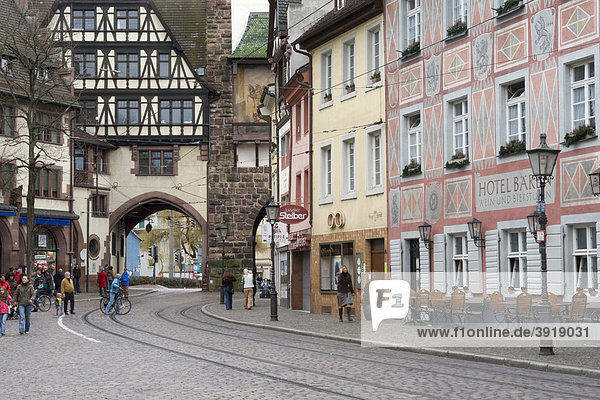 Altstadt mit Schwabentor  Freiburg  Schwarzwald  Baden-Württemberg  Deutschland  Europa