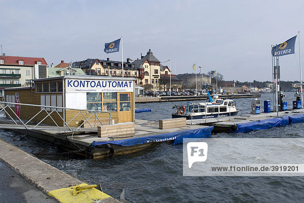 Hafen der Schäreninsel Vaxholm  Schweden  Skandinavien  Europa