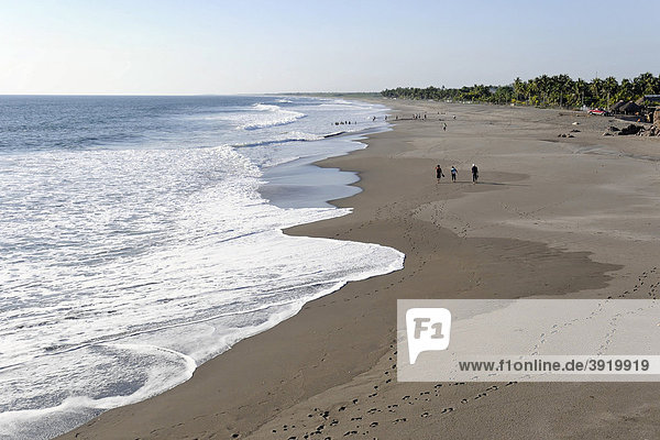 Aussicht vom ehemaligen Somoza Strand  benannt nach dem ehemaligen Präsidenten  Poneloya  Leon  Nicaragua  Zentralamerika