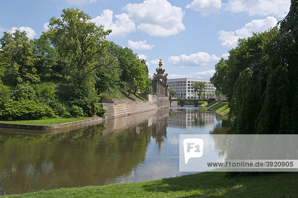 Wassergraben am Zwinger  Standpunkt von Canaletto  Dresden  Sachsen  Deutschland  Europa