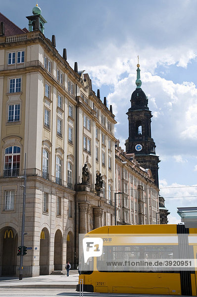 Altmarkt mit Kreuzkirche Altstadt Dresden Sachsen Deutschland Europa