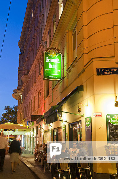 Nightlife in the Bermuda Triangle pub and party district  Vienna  Austria  Europe
