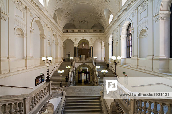 Treppenhaus Stiegenhaus Universität Ringstraße Wien Österreich Europa