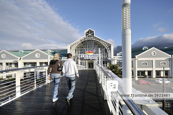 Fußgängerbrücke zur Waterkant  V & A Waterfront  Kapstadt  Südafrika  Afrika