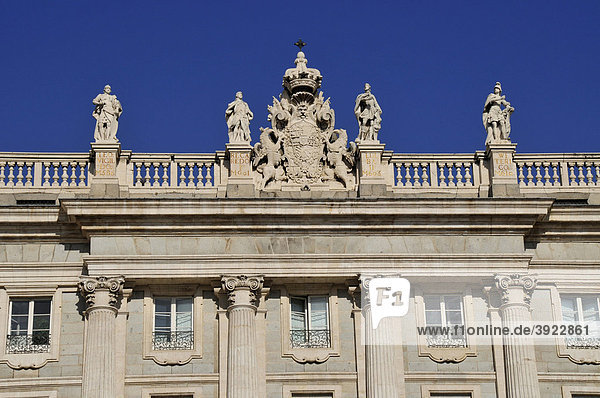 Detail der Fassade des Palacio Real  Königspalast  Madrid  Spanien  Iberische Halbinsel  Europa