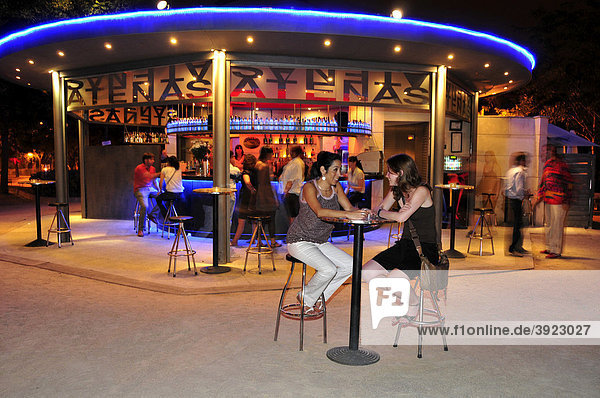 Open-Air-Bar Atenas Lounge im Parque Atenas  Nachtleben  Madrid  Spanien  Iberische Halbinsel  Europa