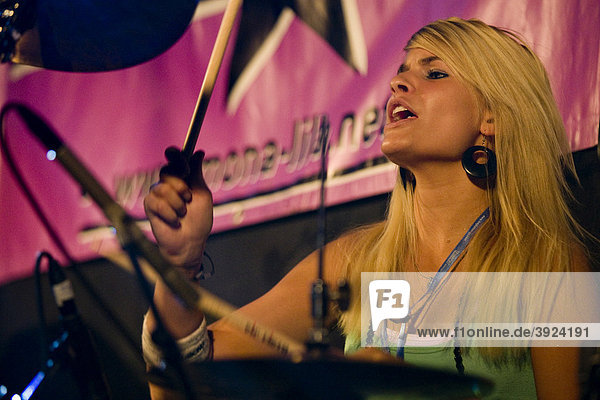 Jessica Ott  drummer of the Swiss women band Red Chicks live in the Knascht Club  Lucerne  Switzerland
