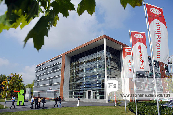 Hauptsitz Der Henkel AG & Co. KGaA In Düsseldorf Holthausen, Nordrhein ...