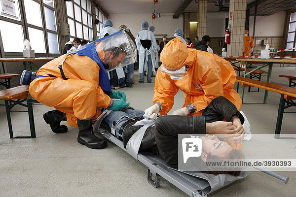 Pandemia drill Outbreak of the professional fire brigade Essen  training the mass vaccination of the population at threat by a virus  Essen  North Rhine-Westphalia  Germany  Europe