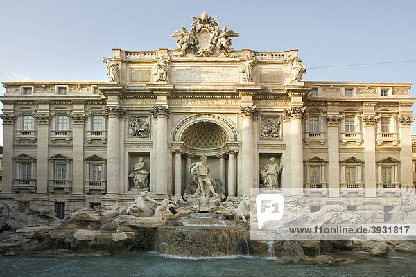 Der Trevi-Brunnen  Rom  Italien  Europa