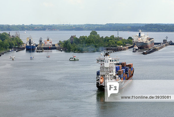 Ship traffic at the Holtenau lock  Kiel Canal  Kiel  Schleswig-Holstein  Germany  Europe