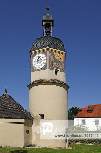 Alter Uhrturm  16.Jhd.  auf der Burganlage Burghausen  Burg Nr. 48  Burghausen  Oberbayern  Deutschland  Europa