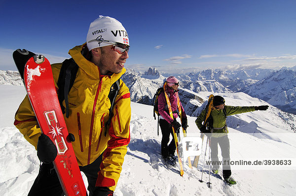 Ski tour  Mt. Duerrenstein  Drei Zinnen peaks  Hochpustertal valley  South Tyrol  Italy  Europe
